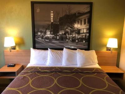 Super 8 by Wyndham - 16