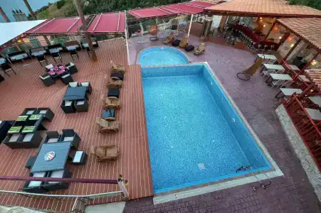 Diamond Suites - 1