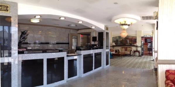 Super 8 by Wyndham Virginia Beach Oceanfront - 1