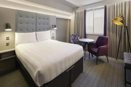 Premier Inn City Centre South - 2