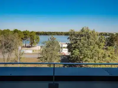 Lives Bordeaux Lac - 90