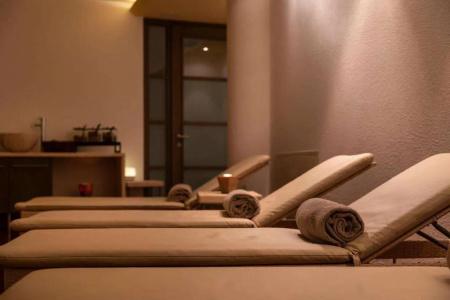 Beverly - 12