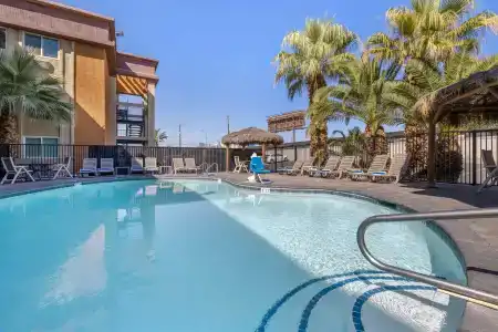 Best Western Mccarran Inn - 18