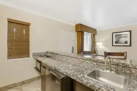 Best Western InnSuites Tucson Foothills & Suites - 143