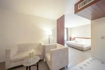 Golden Crown Grand - 43