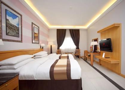 Ramada Qurum Beach - 29