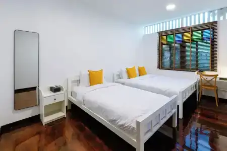 Diff Hostel - 107