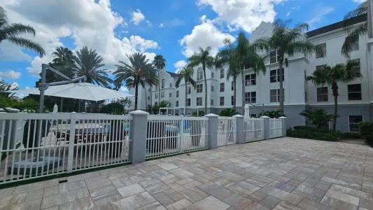 SureStay Plus by Best Western Orlando International Drive - 49