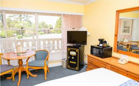 Land o Nod Inn - 40