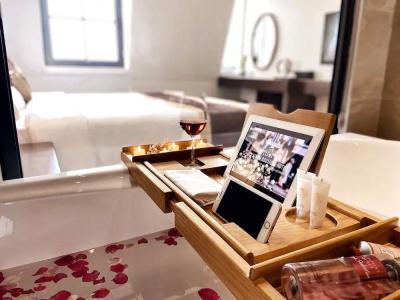 Elysinam Boutique Ha Long - 12