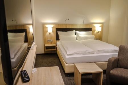 Go2Bed & Restaurant / Basel - 4