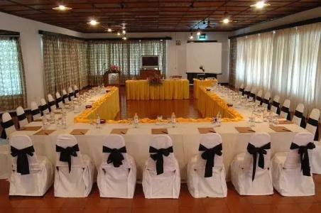Amaya Lake Dambulla - 16