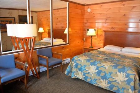 Lake Crest Inn - 44