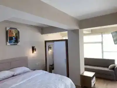 Hall Inn - 3