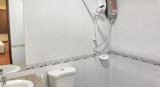 Ananas Phuket Central Hostel - 7