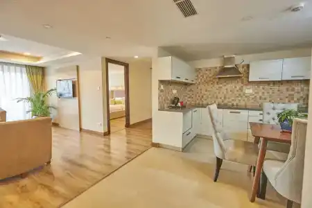 Crowne Imperial - 103