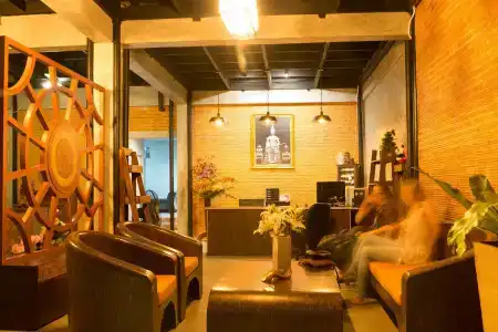 Iris Hostel - 1