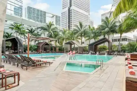East Miami - 11