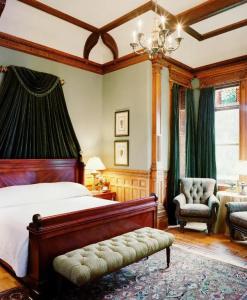 Wentworth Mansion - 42
