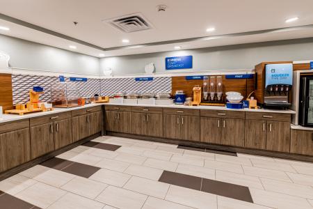 Holiday Inn Express Indianapolis South, An Ihg - 35