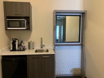 Elk Lake Inn & Suites - 72