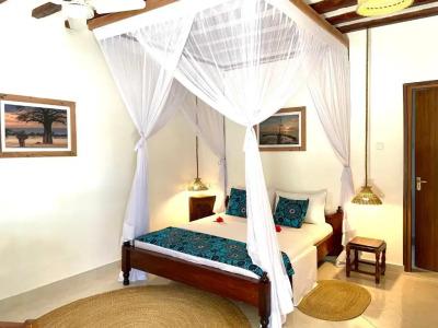 Family Beach Bungalows - 25