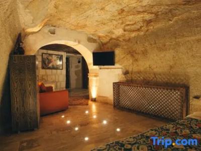 Tale Cave In - 148