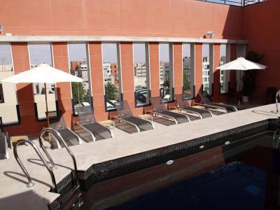 Eco Alcalá Suites - 17