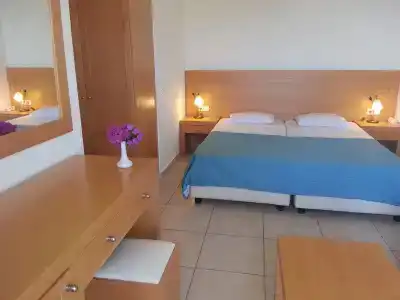 Ariadne Beach - 4