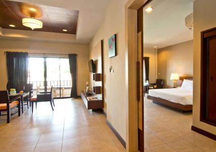 Rose Bay Resort - 2