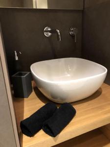 golden suites 50 - 5