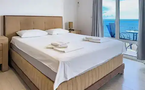 Open Sea Luxury - 90