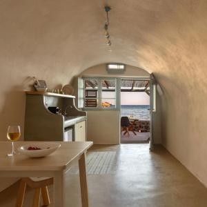 Sublime Villa & Caves - 43