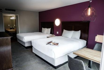 Vagabond Inn - 3