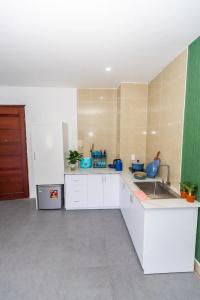 Ngan Pho Studio & - 151