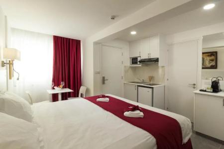 Art & Wine Studios and Apts - 109