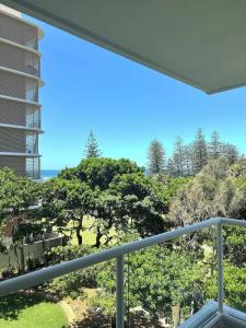Burleigh Beach Tower - 197