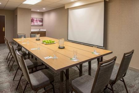 Courtyard by Marriott Portland North - 15