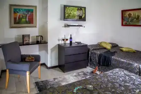 Roma Central Guest House - 23