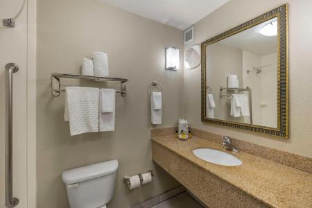 Best Western Plus Henderson - 7
