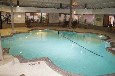Embassy Suites - 14