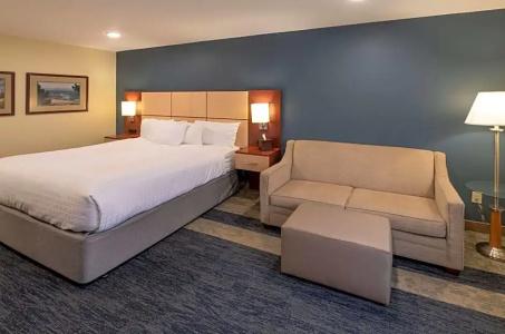 Best Western Plus Clocktower Inn - 53