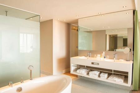 Radisson Blu Resort & Spa - 165