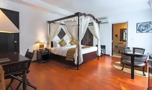La Rose Suites - 94