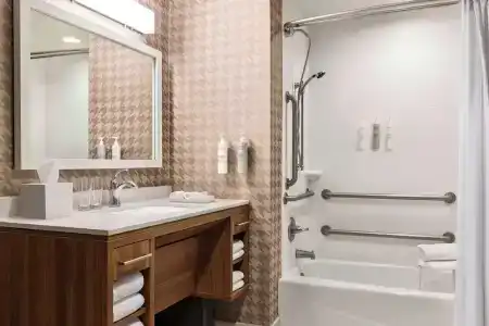 Home2 Suites by Hilton - 10