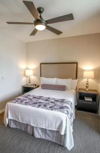 Palm Springs Tennis Club - 77