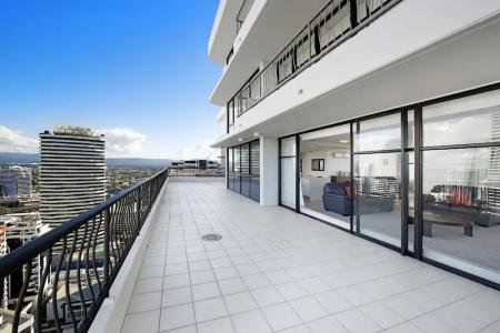 Ultiqa Beach Haven On Broadbeach - 48