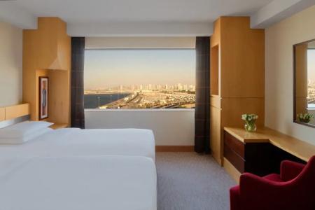 Hyatt Regency Dubai - Corniche - 2