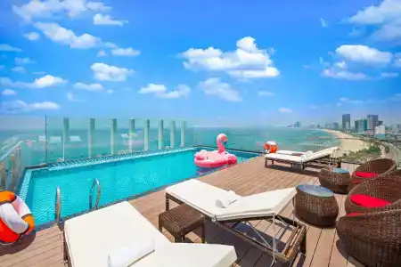 Alisia Beach - 8