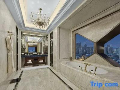 Wanda Reign Wuhan - 109